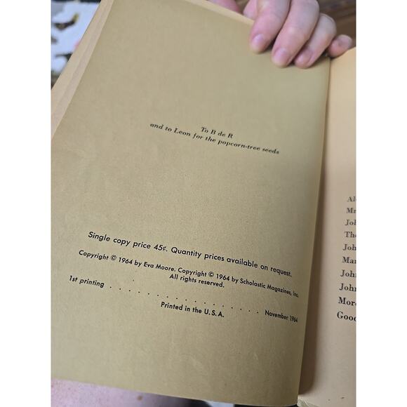 Lot of 8 Vintage Mixed Authors Scholastic Illustrated Paperback Children's Books - Picture 6 of 7